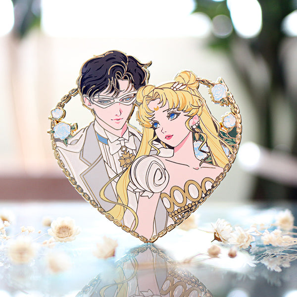 Patreon Exclusive Royal Moon Sweethearts Pearl Variant Enamel Pin